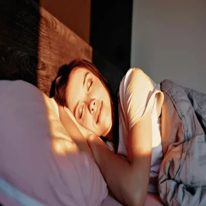 (17) who should sleep during the day